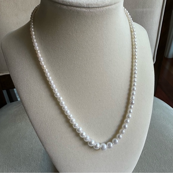 Jewelry - Vintage Japanese Graduated Pearl Necklace 16” | JAPAN Clasp | Textured Luster
